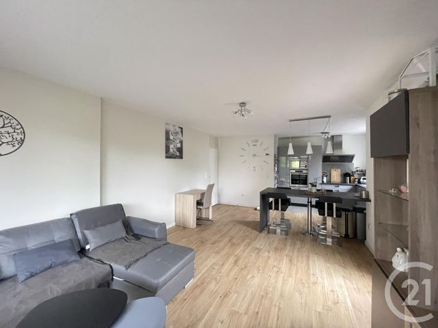 Appartement F3 à vendre - 3 pièces - 67.06 m2 - ELANCOURT - 78 - ILE-DE-FRANCE - Century 21 S.L.P. Immobilier