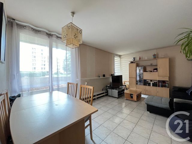 Appartement F4 à vendre - 4 pièces - 83.91 m2 - ELANCOURT - 78 - ILE-DE-FRANCE - Century 21 S.L.P. Immobilier